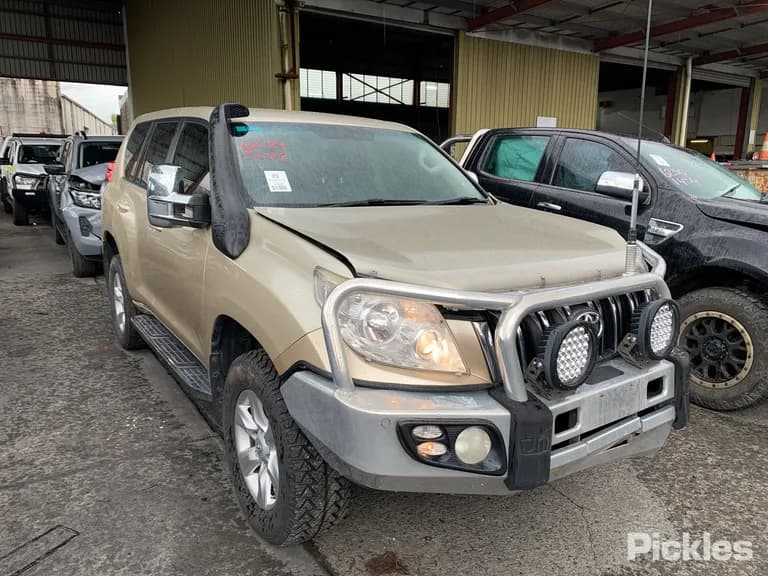 2010 Toyota Landcruiser Prado Used VIN JTEBH3FJX0K018119 – photo 23 2010 Toyota Landcruiser Prado Used VIN JTEBH3FJX0K018119 – photo 23
