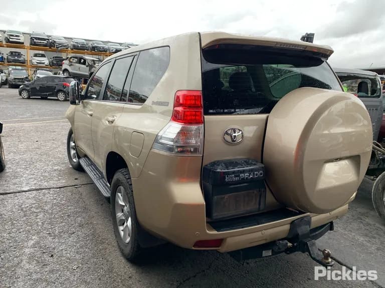 2010 Toyota Landcruiser Prado Used VIN JTEBH3FJX0K018119 – photo 24 2010 Toyota Landcruiser Prado Used VIN JTEBH3FJX0K018119 – photo 24