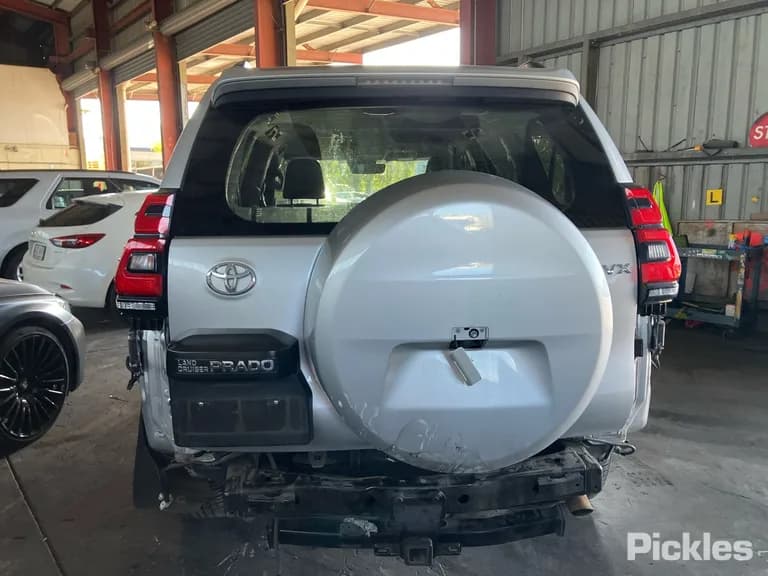 2022 Toyota Landcruiser Prado Used VIN JTEBR3FJ10K251576 – odometer reading 2022 Toyota Landcruiser Prado Used VIN JTEBR3FJ10K251576 – odometer reading