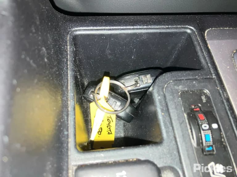 2022 Toyota Landcruiser Prado Used VIN JTEBR3FJ10K251576 – photo 25 2022 Toyota Landcruiser Prado Used VIN JTEBR3FJ10K251576 – photo 25