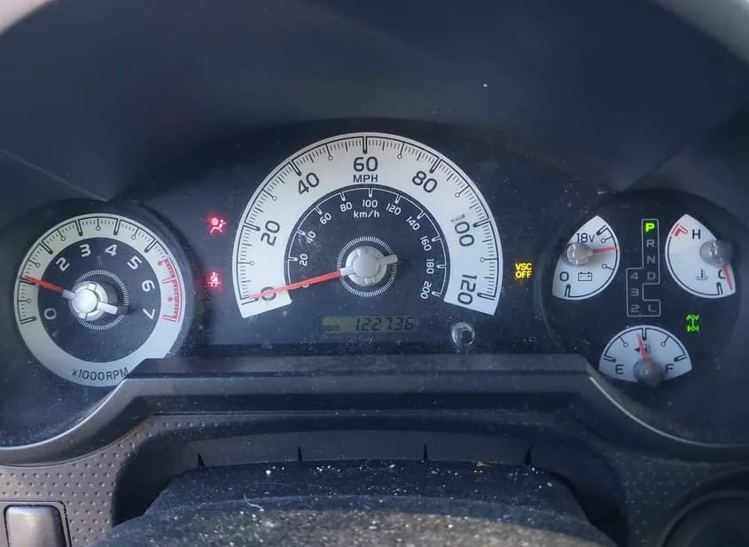 2007 TOYOTA FJ Cruiser Used VIN JTEBU11F370084598 – dashboard 2007 TOYOTA FJ Cruiser Used VIN JTEBU11F370084598 – dashboard