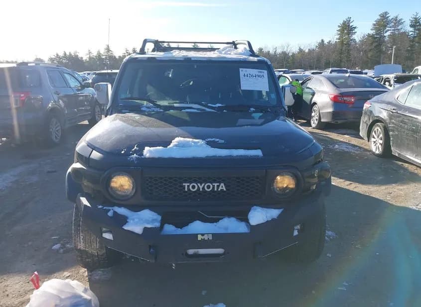 2007 TOYOTA FJ Cruiser Used VIN JTEBU11F370084598 – photo 11 2007 TOYOTA FJ Cruiser Used VIN JTEBU11F370084598 – photo 11