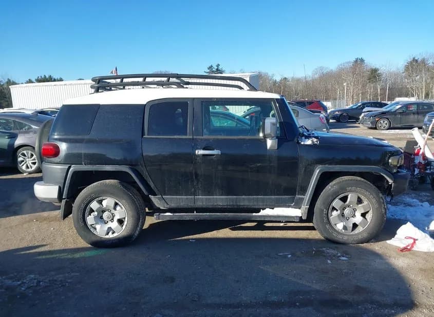 2007 TOYOTA FJ Cruiser Used VIN JTEBU11F370084598 – photo 14 2007 TOYOTA FJ Cruiser Used VIN JTEBU11F370084598 – photo 14
