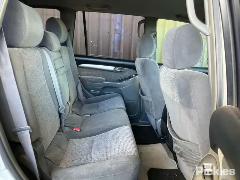 2003 Toyota Landcruiser Prado Used VIN JTEBU29J400003385 – exterior detail 2003 Toyota Landcruiser Prado Used VIN JTEBU29J400003385 – exterior detail