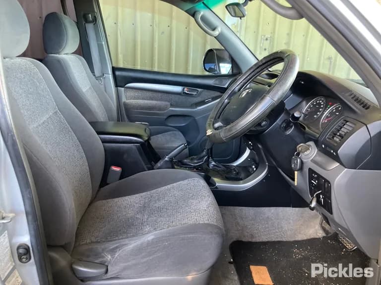 2003 Toyota Landcruiser Prado Used VIN JTEBU29J400003385 – odometer reading 2003 Toyota Landcruiser Prado Used VIN JTEBU29J400003385 – odometer reading