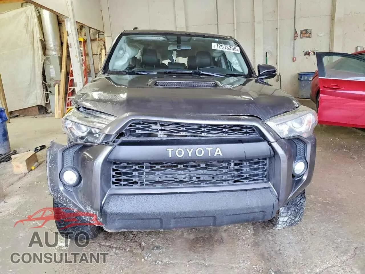 2018 TOYOTA 4RUNNER Damaged VIN JTEBU5JR8J5497404 – interior seats 2018 TOYOTA 4RUNNER Damaged VIN JTEBU5JR8J5497404 – interior seats