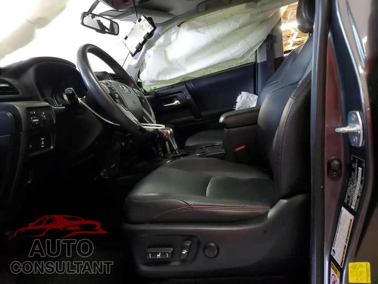 2018 TOYOTA 4RUNNER Damaged VIN JTEBU5JR8J5497404 – exterior detail 2018 TOYOTA 4RUNNER Damaged VIN JTEBU5JR8J5497404 – exterior detail