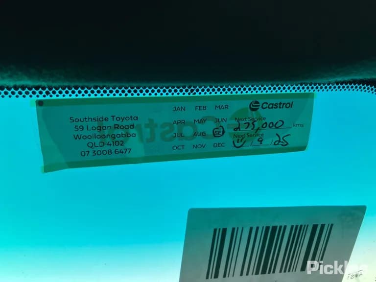 2006 Toyota Landcruiser Prado Used VIN JTEBY29J300049570 – trunk area 2006 Toyota Landcruiser Prado Used VIN JTEBY29J300049570 – trunk area