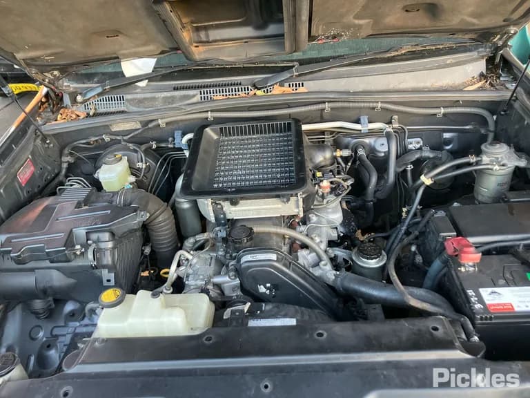 2006 Toyota Landcruiser Prado Used VIN JTEBY29J300049570 – photo 12 2006 Toyota Landcruiser Prado Used VIN JTEBY29J300049570 – photo 12