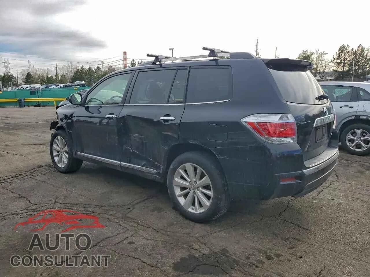 2013 TOYOTA HIGHLANDER Damaged VIN JTEDC3EH6D2018615 – rear exterior 2013 TOYOTA HIGHLANDER Damaged VIN JTEDC3EH6D2018615 – rear exterior