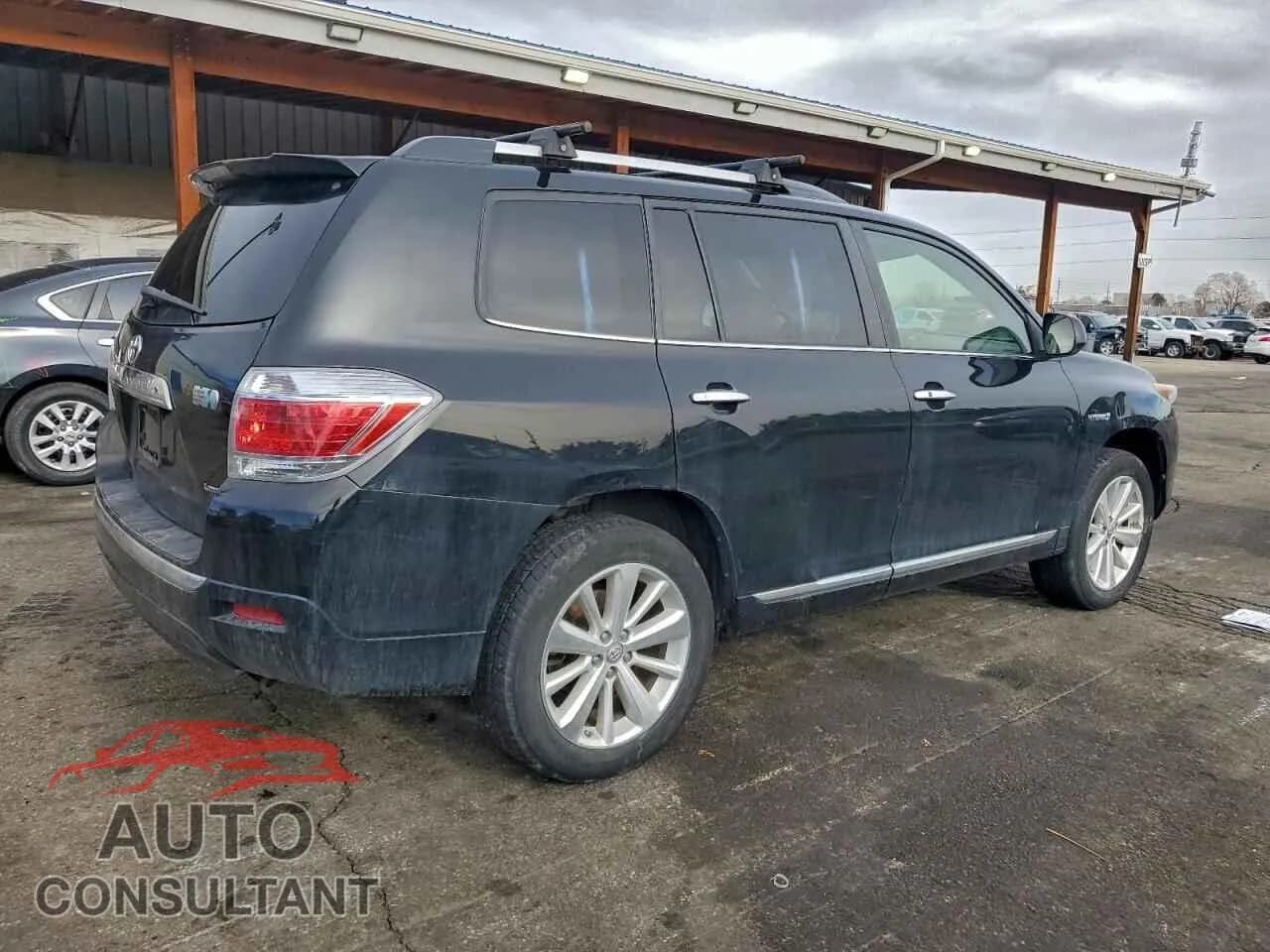 2013 TOYOTA HIGHLANDER Damaged VIN JTEDC3EH6D2018615 – side profile 2013 TOYOTA HIGHLANDER Damaged VIN JTEDC3EH6D2018615 – side profile