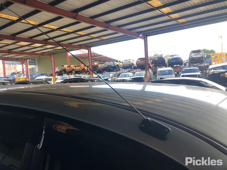 2005 Toyota RAV4 Used VIN JTEHD20V200072666 – engine bay 2005 Toyota RAV4 Used VIN JTEHD20V200072666 – engine bay