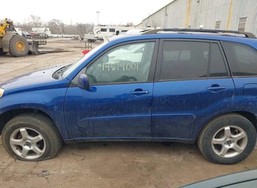 2005 TOYOTA RAV4 Used VIN JTEHD20V956024859 – interior seats 2005 TOYOTA RAV4 Used VIN JTEHD20V956024859 – interior seats