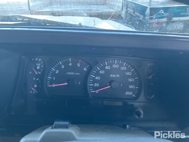 2002 Toyota Landcruiser Used VIN JTELC71J300003040 – photo 11 2002 Toyota Landcruiser Used VIN JTELC71J300003040 – photo 11