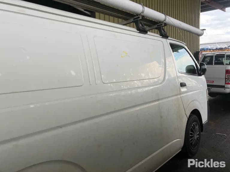 2013 Toyota Hiace Used VIN JTFHT02P600108084 – rear exterior 2013 Toyota Hiace Used VIN JTFHT02P600108084 – rear exterior