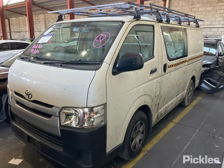 2016 Toyota Hiace Used VIN JTFHT02P800212799 – side profile 2016 Toyota Hiace Used VIN JTFHT02P800212799 – side profile