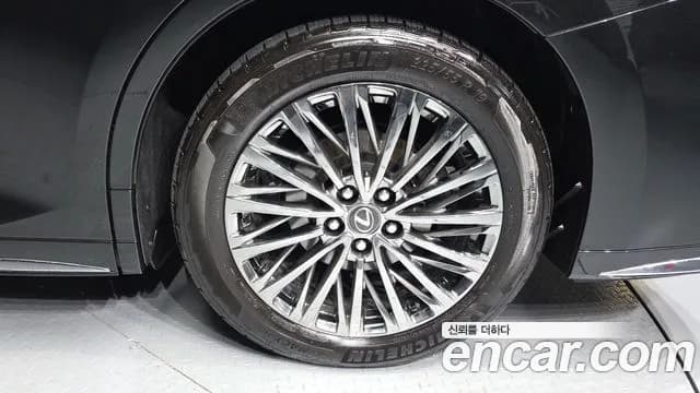 2025 Lexus LM 2nd Gen 500h Royal Sold VIN JTHAAAAD1S5007973 – odometer reading 2025 Lexus LM 2nd Gen 500h Royal Sold VIN JTHAAAAD1S5007973 – odometer reading