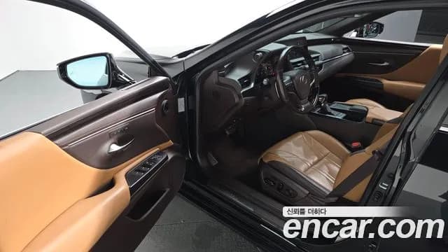 2019 Lexus ES300h 7th Gen Luxury Plus Sold VIN JTHB21B10K2015506 – photo 13 2019 Lexus ES300h 7th Gen Luxury Plus Sold VIN JTHB21B10K2015506 – photo 13
