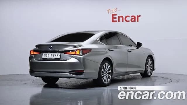 2019 Lexus ES300h 7th Gen Luxury Sold VIN JTHB21B10K2019653 – photo 13 2019 Lexus ES300h 7th Gen Luxury Sold VIN JTHB21B10K2019653 – photo 13