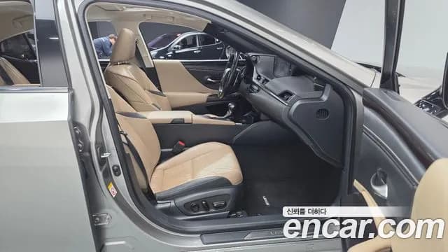 2019 Lexus ES300h 7th Gen Luxury Sold VIN JTHB21B11K2008970 – photo 13 2019 Lexus ES300h 7th Gen Luxury Sold VIN JTHB21B11K2008970 – photo 13