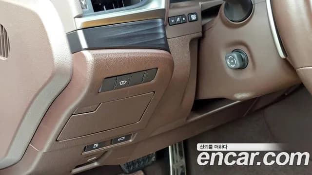 2020 Lexus ES300h 7th Gen Luxury Plus Sold VIN JTHB21B12L2109677 – undercarriage 2020 Lexus ES300h 7th Gen Luxury Plus Sold VIN JTHB21B12L2109677 – undercarriage
