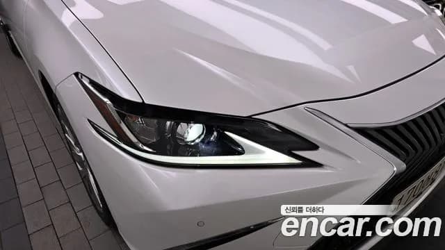 2020 Lexus ES300h 7th Gen Luxury Plus Sold VIN JTHB21B12L2109677 – photo 17 2020 Lexus ES300h 7th Gen Luxury Plus Sold VIN JTHB21B12L2109677 – photo 17