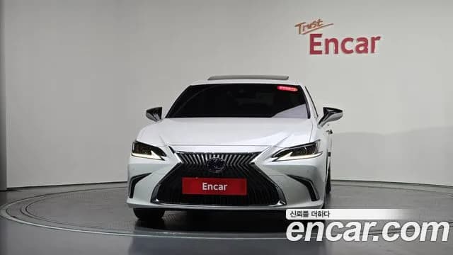 2020 Lexus ES300h 7th Gen Luxury Plus Sold VIN JTHB21B12L2109677 – photo 20 2020 Lexus ES300h 7th Gen Luxury Plus Sold VIN JTHB21B12L2109677 – photo 20