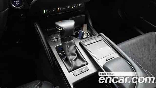 2019 Lexus ES300h 7th Gen Luxury Sold VIN JTHB21B13K2066871 – dashboard 2019 Lexus ES300h 7th Gen Luxury Sold VIN JTHB21B13K2066871 – dashboard
