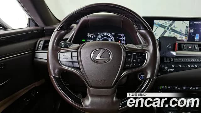 2019 Lexus ES300h 7th Gen Luxury Sold VIN JTHB21B17K2030939 – side profile 2019 Lexus ES300h 7th Gen Luxury Sold VIN JTHB21B17K2030939 – side profile