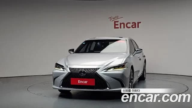 2019 Lexus ES300h 7th Gen Executive Sold VIN JTHB21B17K2055615 – dashboard 2019 Lexus ES300h 7th Gen Executive Sold VIN JTHB21B17K2055615 – dashboard