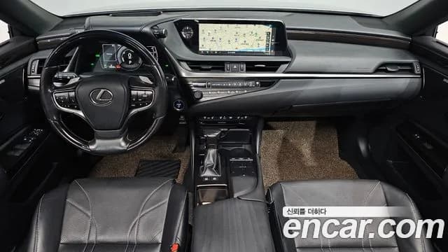 2019 Lexus ES300h 7th Gen Executive Sold VIN JTHB21B17K2055615 – exterior detail 2019 Lexus ES300h 7th Gen Executive Sold VIN JTHB21B17K2055615 – exterior detail