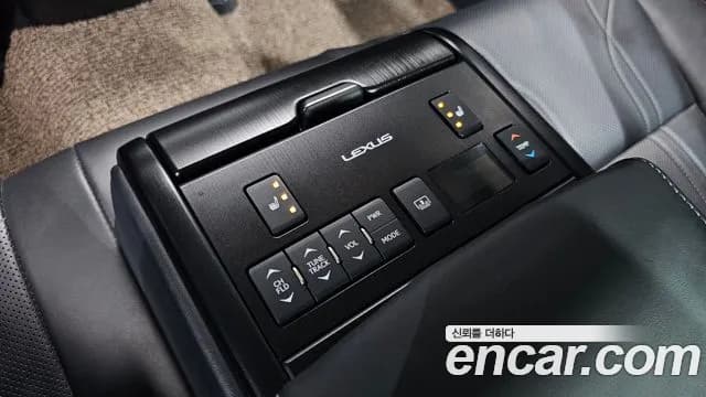 2019 Lexus ES300h 7th Gen Executive Sold VIN JTHB21B17K2055615 – photo 29 2019 Lexus ES300h 7th Gen Executive Sold VIN JTHB21B17K2055615 – photo 29