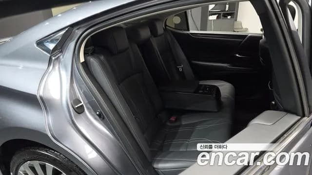 2020 Lexus ES300h 7th Gen Luxury Plus Sold VIN JTHB21B1XL2108793 – dashboard 2020 Lexus ES300h 7th Gen Luxury Plus Sold VIN JTHB21B1XL2108793 – dashboard