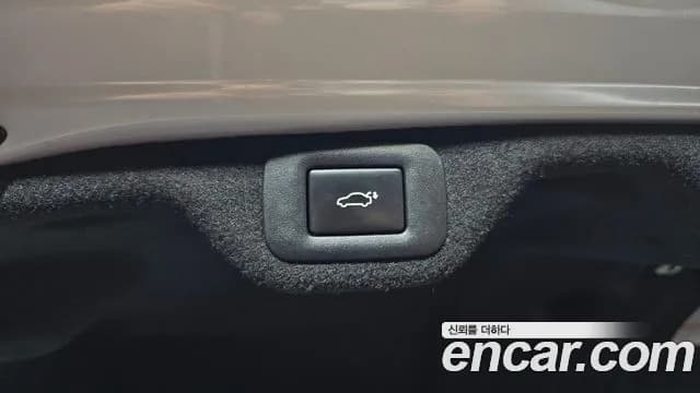 2025 Lexus ES300h 7th Gen Executive Sold VIN JTHBA1C10S2024921 – rear exterior 2025 Lexus ES300h 7th Gen Executive Sold VIN JTHBA1C10S2024921 – rear exterior