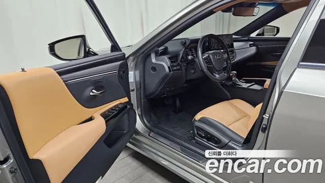 2023 Lexus ES300h 7th Gen Luxury Plus Sold VIN JTHBA1C13P2018733 – photo 29 2023 Lexus ES300h 7th Gen Luxury Plus Sold VIN JTHBA1C13P2018733 – photo 29