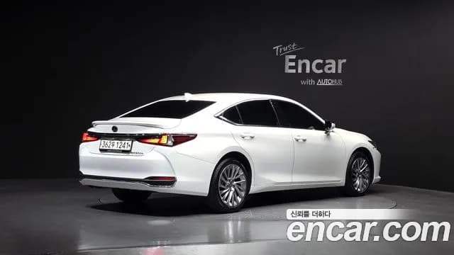 2025 Lexus ES300h 7th Gen Luxury Plus Sold VIN JTHBA1C13S2024489 – undercarriage 2025 Lexus ES300h 7th Gen Luxury Plus Sold VIN JTHBA1C13S2024489 – undercarriage