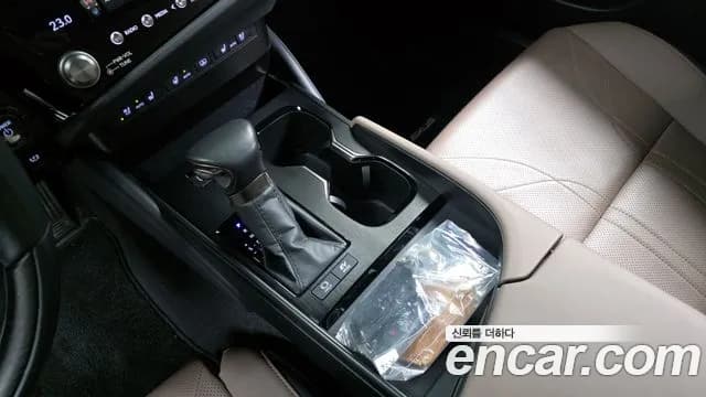 2025 Lexus ES300h 7th Gen Luxury Plus Sold VIN JTHBA1C13S2024489 – photo 19 2025 Lexus ES300h 7th Gen Luxury Plus Sold VIN JTHBA1C13S2024489 – photo 19