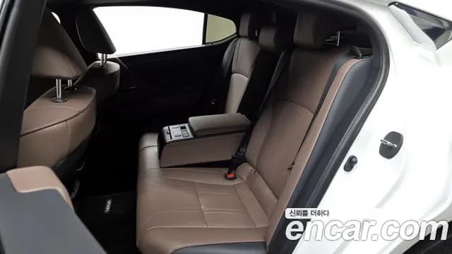 2025 Lexus ES300h 7th Gen Luxury Plus Sold VIN JTHBA1C13S2024489 – photo 31 2025 Lexus ES300h 7th Gen Luxury Plus Sold VIN JTHBA1C13S2024489 – photo 31