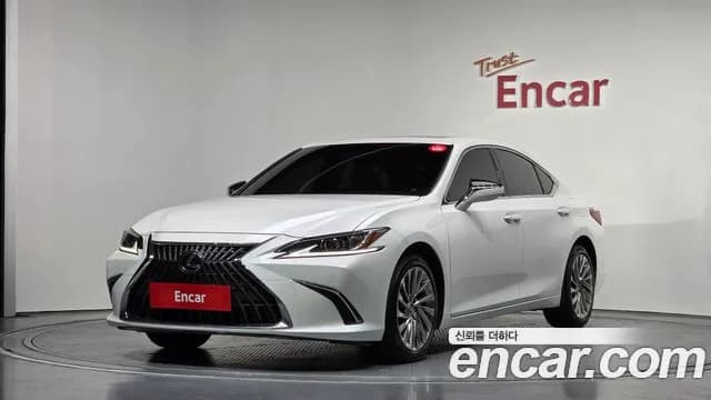 2023 Lexus ES300h 7th Gen Luxury Plus Sold VIN JTHBA1C17P2015799 – interior seats 2023 Lexus ES300h 7th Gen Luxury Plus Sold VIN JTHBA1C17P2015799 – interior seats
