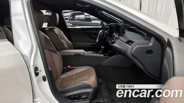 2023 Lexus ES300h 7th Gen Luxury Plus Sold VIN JTHBA1C17P2015799 – photo 16 2023 Lexus ES300h 7th Gen Luxury Plus Sold VIN JTHBA1C17P2015799 – photo 16