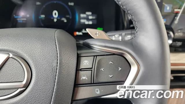 2025 Lexus LM 2nd Gen 500h Executive Sold VIN JTHBAAAD5S5006765 – trunk area 2025 Lexus LM 2nd Gen 500h Executive Sold VIN JTHBAAAD5S5006765 – trunk area