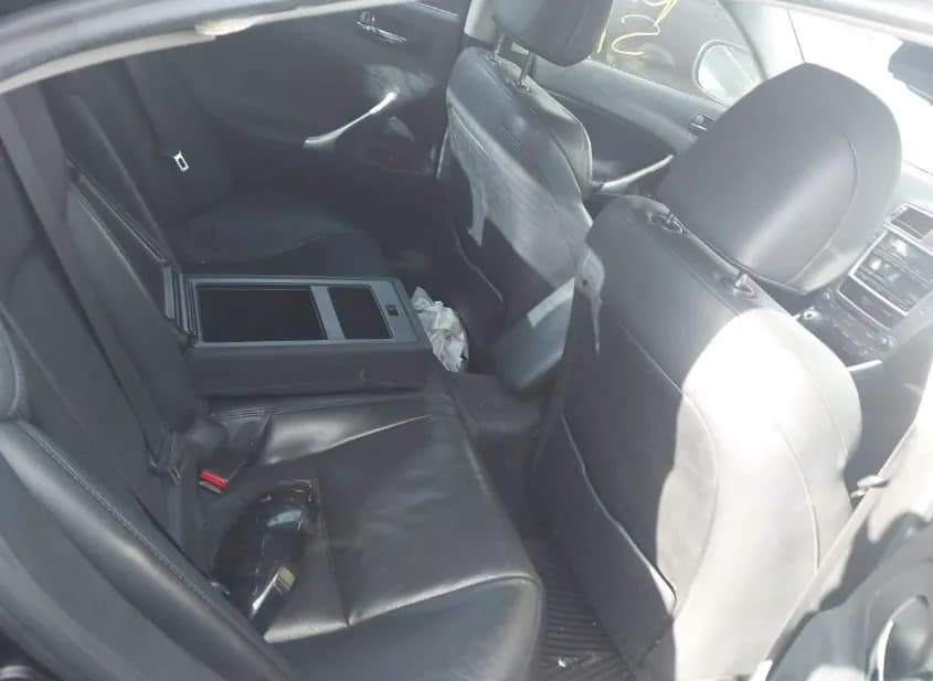 2007 LEXUS IS Used VIN JTHCK262575015553 – undercarriage 2007 LEXUS IS Used VIN JTHCK262575015553 – undercarriage