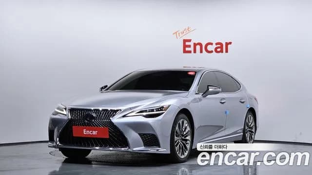 2022 Lexus LS500h 5th Gen 3.5 Platinum AWD Sold VIN JTHEYLGF4N5002160 – trunk area 2022 Lexus LS500h 5th Gen 3.5 Platinum AWD Sold VIN JTHEYLGF4N5002160 – trunk area