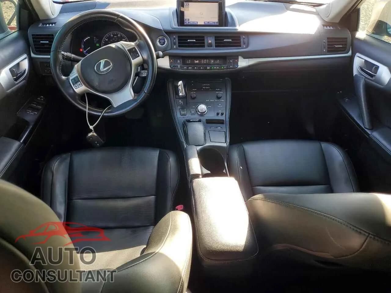 2013 LEXUS CT 200 Damaged VIN JTHKD5BH4D2157603 – undercarriage 2013 LEXUS CT 200 Damaged VIN JTHKD5BH4D2157603 – undercarriage