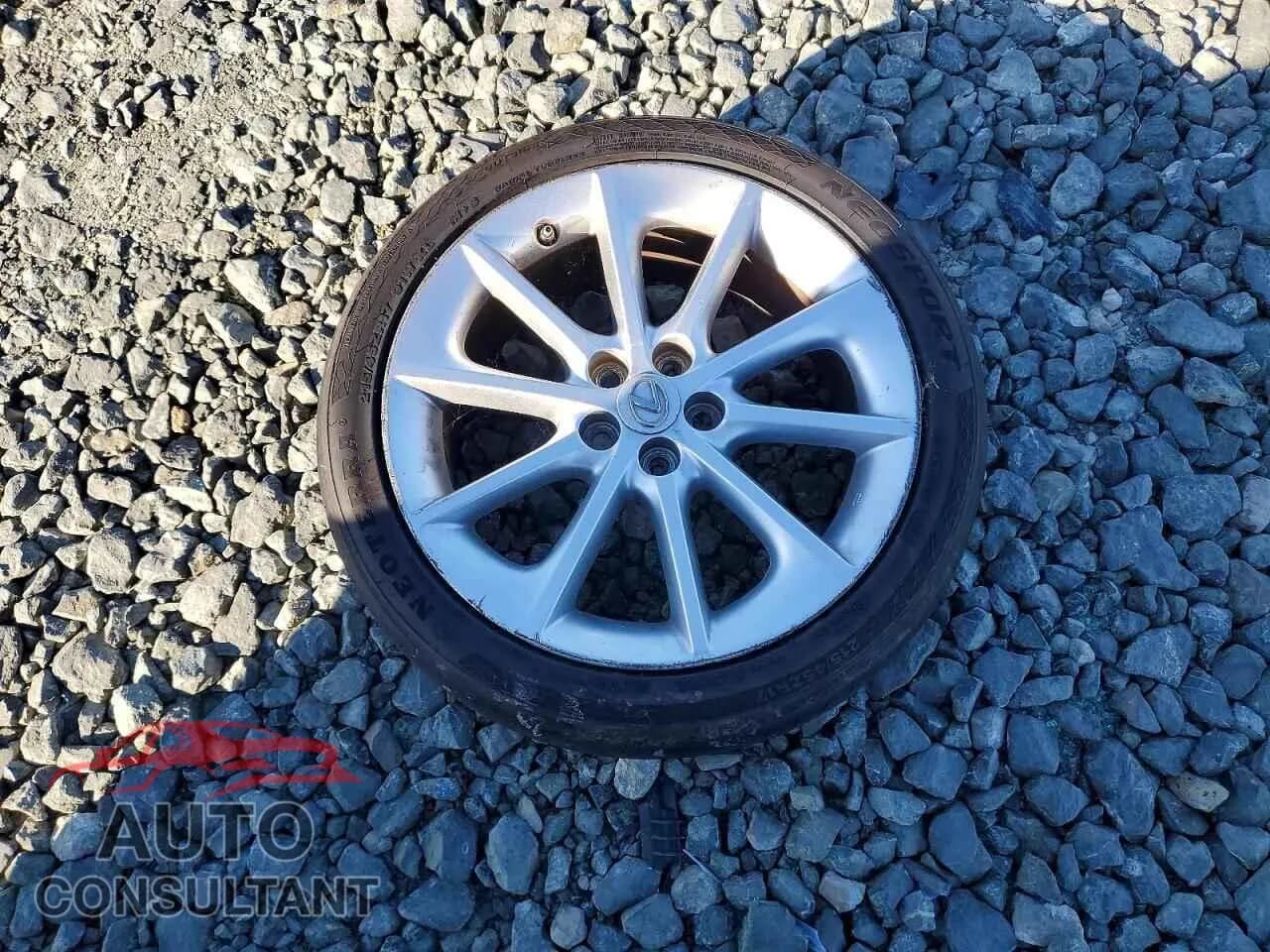 2013 LEXUS CT 200 Damaged VIN JTHKD5BH4D2157603 – photo 12 2013 LEXUS CT 200 Damaged VIN JTHKD5BH4D2157603 – photo 12