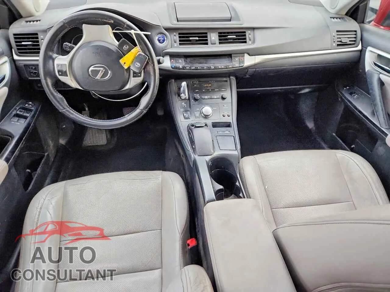 2011 LEXUS CT 200 Damaged VIN JTHKD5BH7B2039624 – undercarriage 2011 LEXUS CT 200 Damaged VIN JTHKD5BH7B2039624 – undercarriage