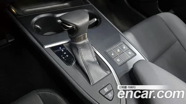 2024 Lexus UX250h 2.0 2WD Sold VIN JTHP6JBH9R2159153 – interior seats 2024 Lexus UX250h 2.0 2WD Sold VIN JTHP6JBH9R2159153 – interior seats