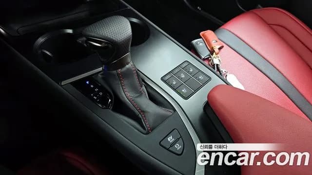 2024 Lexus UX250h 2.0 F-Sport 2WD Sold VIN JTHR6JBH7R2193309 – exterior detail 2024 Lexus UX250h 2.0 F-Sport 2WD Sold VIN JTHR6JBH7R2193309 – exterior detail