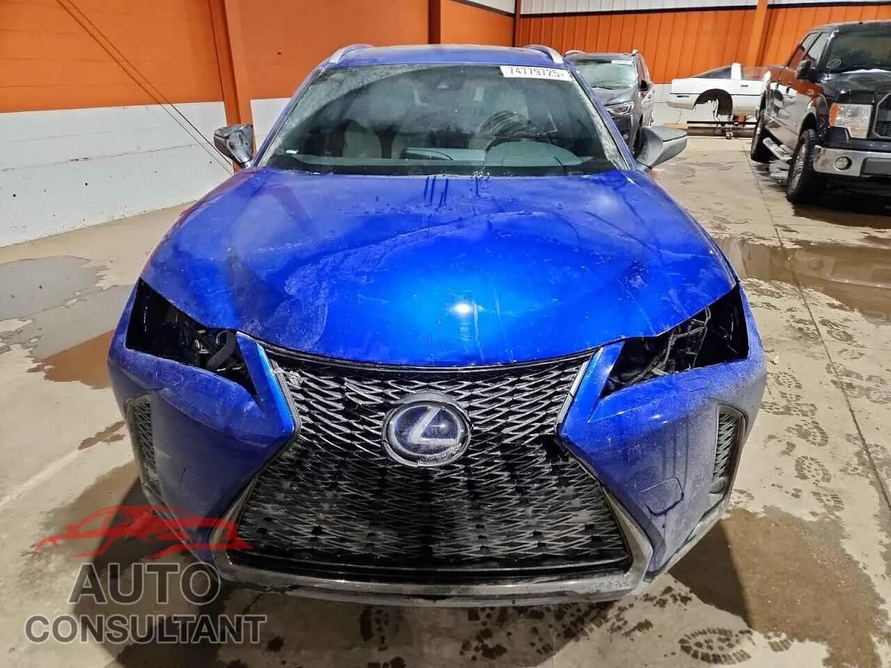 2021 LEXUS UX 250H Damaged VIN JTHR9JBH4M2047806 – interior seats 2021 LEXUS UX 250H Damaged VIN JTHR9JBH4M2047806 – interior seats