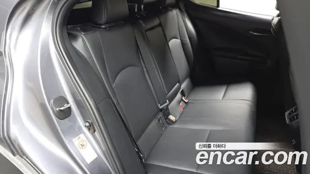 2019 Lexus UX250h 2.0 2WD Sold VIN JTHY6JBH5K2003055 – photo 17 2019 Lexus UX250h 2.0 2WD Sold VIN JTHY6JBH5K2003055 – photo 17